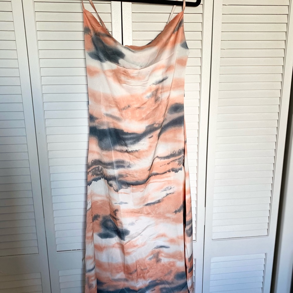 NWT tie dye midi dress🤩